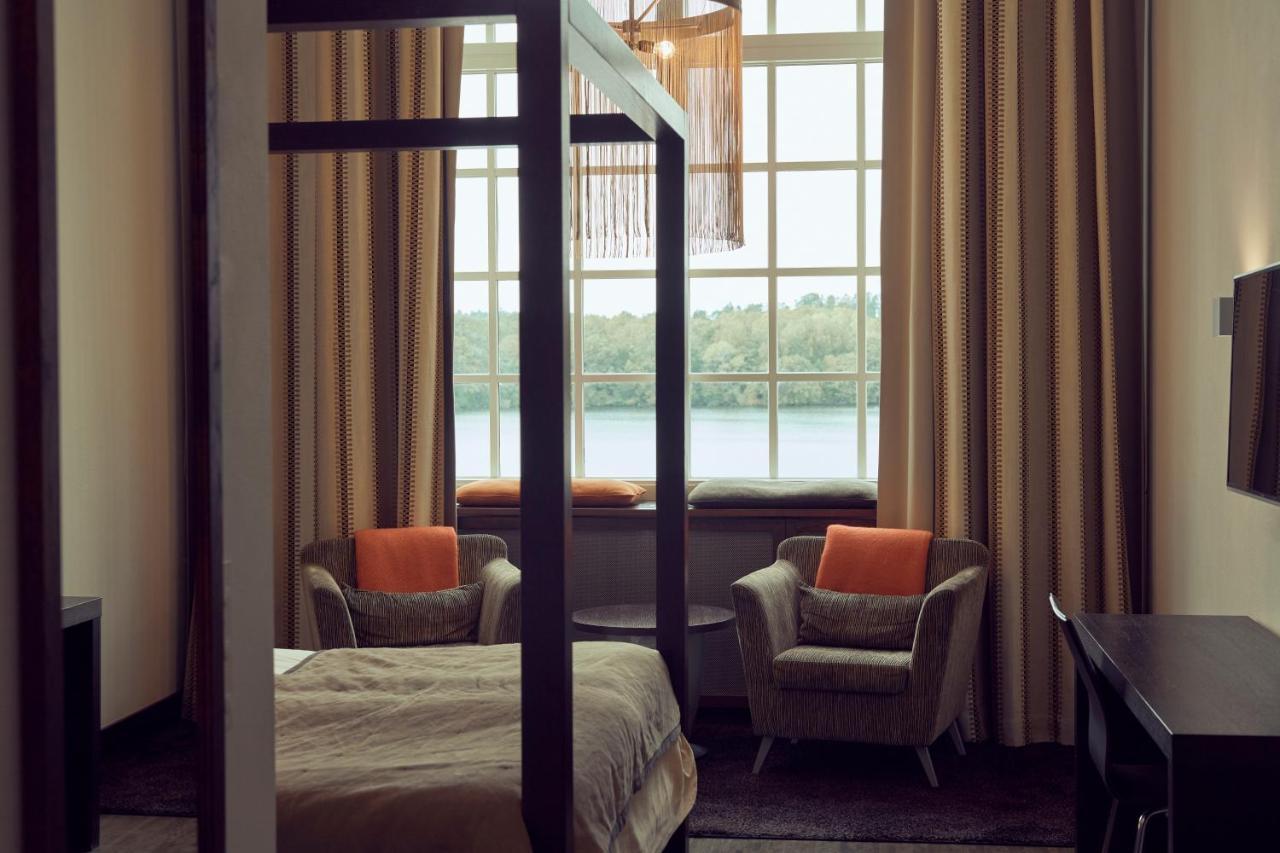 Naeaes Fabriker Hotell & Restaurang Tollered Ngoại thất bức ảnh