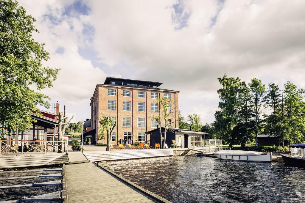 Naeaes Fabriker Hotell & Restaurang Tollered Ngoại thất bức ảnh