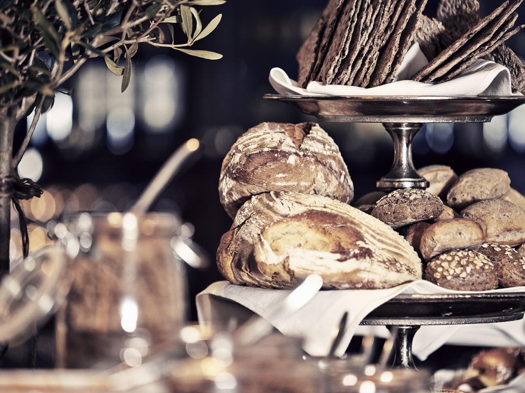 Naeaes Fabriker Hotell & Restaurang Tollered Ngoại thất bức ảnh