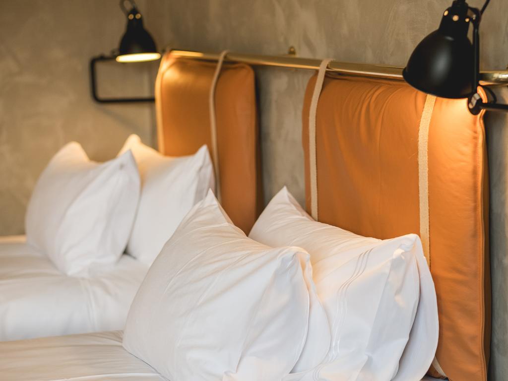 Naeaes Fabriker Hotell & Restaurang Tollered Ngoại thất bức ảnh