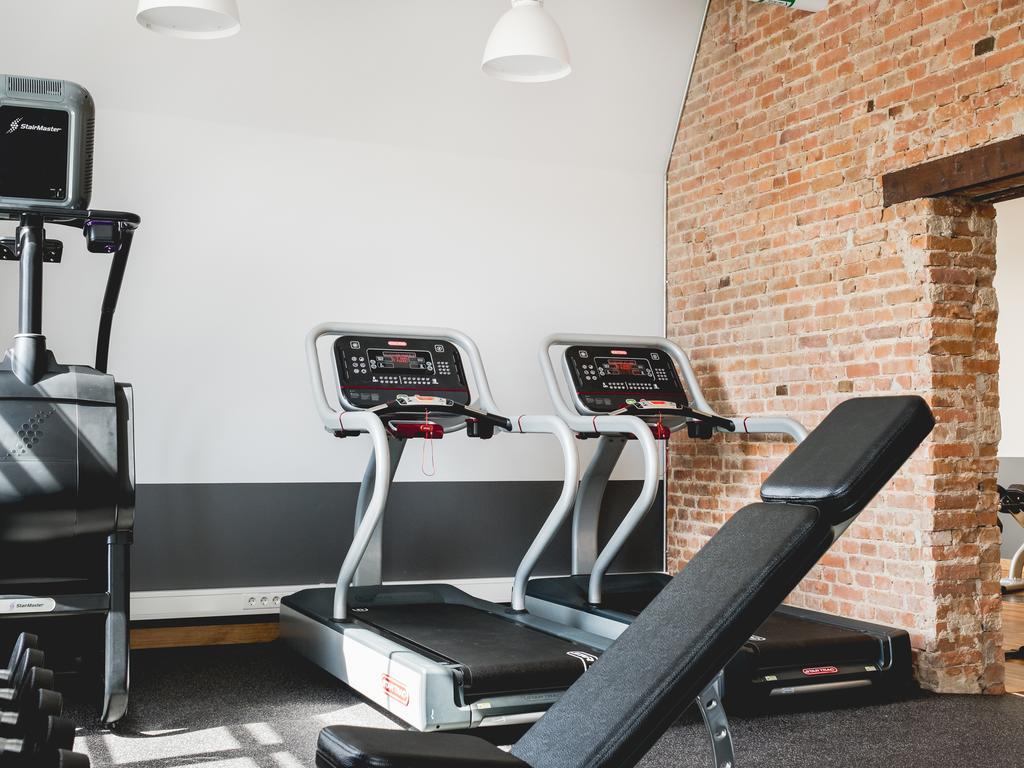 Naeaes Fabriker Hotell & Restaurang Tollered Ngoại thất bức ảnh