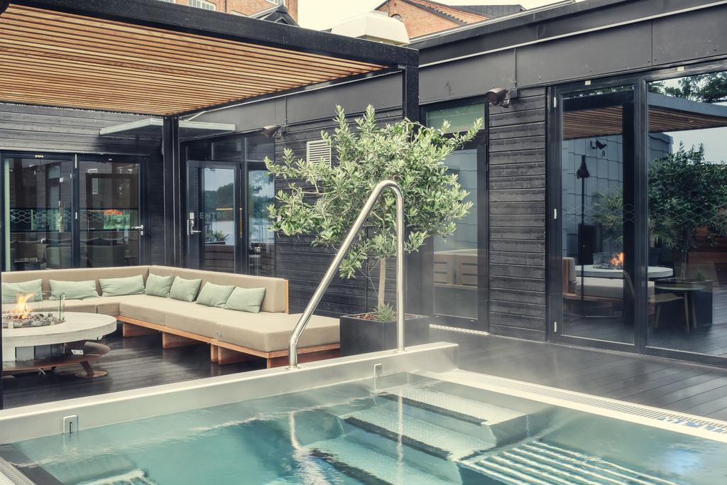 Naeaes Fabriker Hotell & Restaurang Tollered Ngoại thất bức ảnh